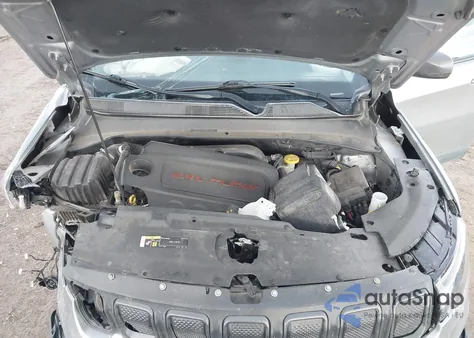 2022 Jeep Compass Trailhawk 4X4 z USA, uszkodzony, nr VIN 3C4NJDDB2NT192151